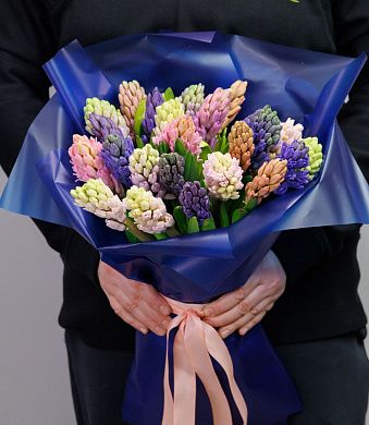 Монобукет из гиацинтов