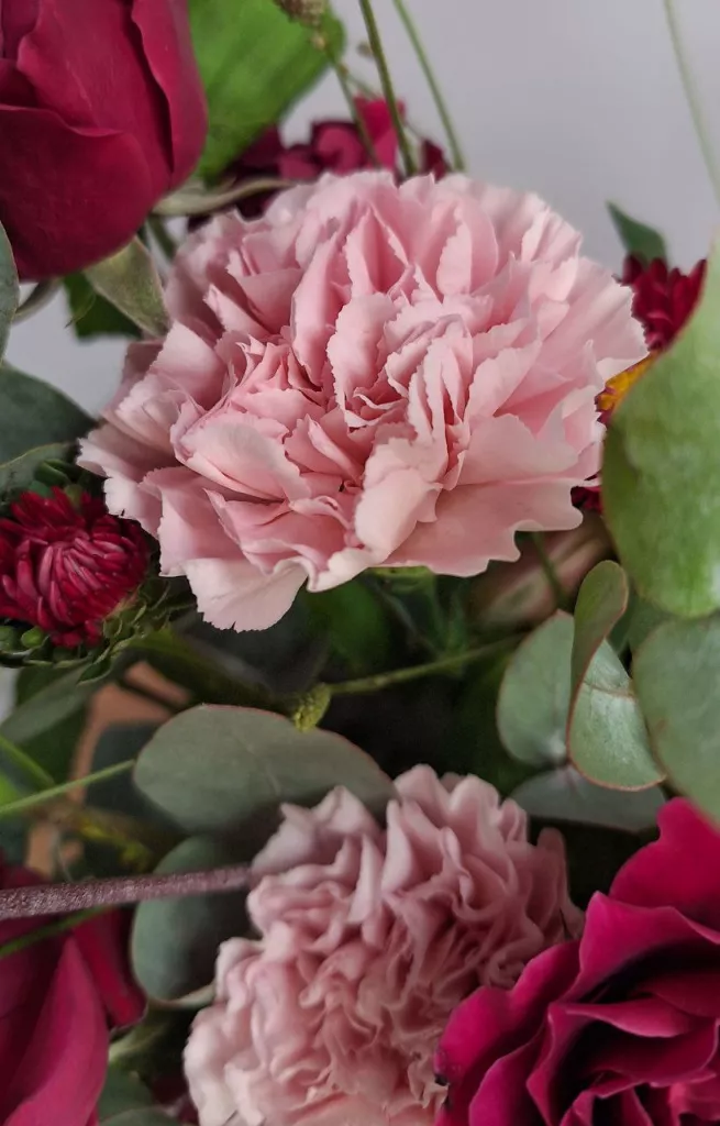 Цветы в конверте "Вкус малины"